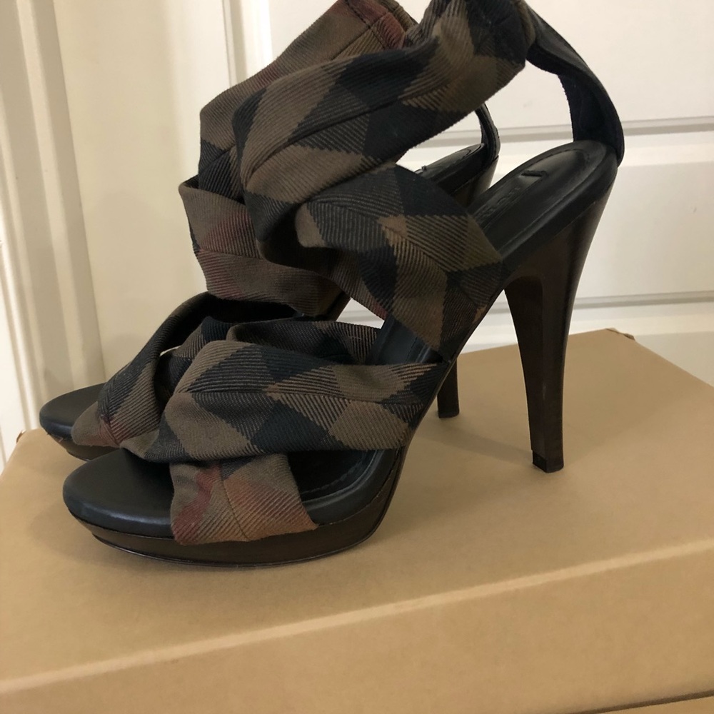 Burberry High Heel Sandal - Picture 4 of 8